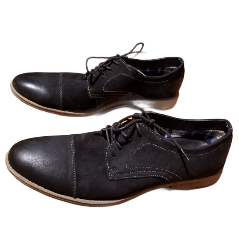 STEVE MADDEN Leather Toe Cap Oxfords (Size 11)